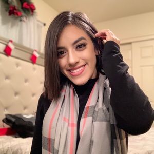 Meet your Posher, Monse